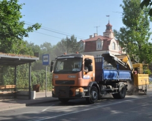 Sprzątanie ulic na mokro